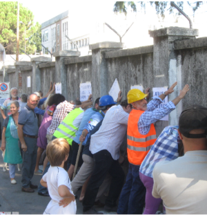 Ex centrale del latte di Vicenza. Il 1°ottobre 2011 un flash mob della popolazione di San Bortolo per sollecitare l'avvio dei lavori